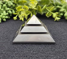 Load image into Gallery viewer, Shungite Pyramid Saqqara 5cm

