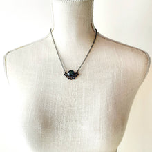 Load image into Gallery viewer, Labradorite Radiance Necklace
