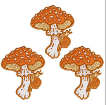 Load image into Gallery viewer, Vintage style Snail Mushroom Embroidered Iron-on Patch
