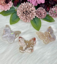 Load image into Gallery viewer, Flower Agate Butterflies Flat Back
