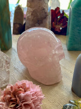 Load image into Gallery viewer, Rose Quartz Skull large
