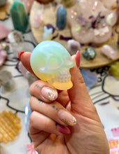 Load image into Gallery viewer, Crystal Skull - Medium

