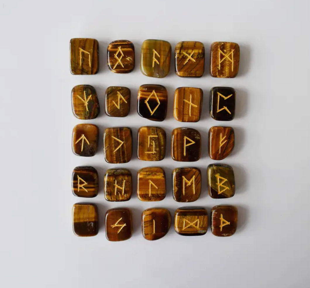 Elder Futhrak Crystal Rune Set