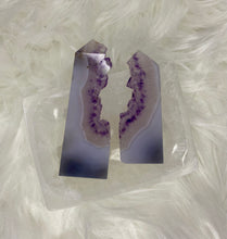 Load image into Gallery viewer, Agate Amethyst Druzy Points
