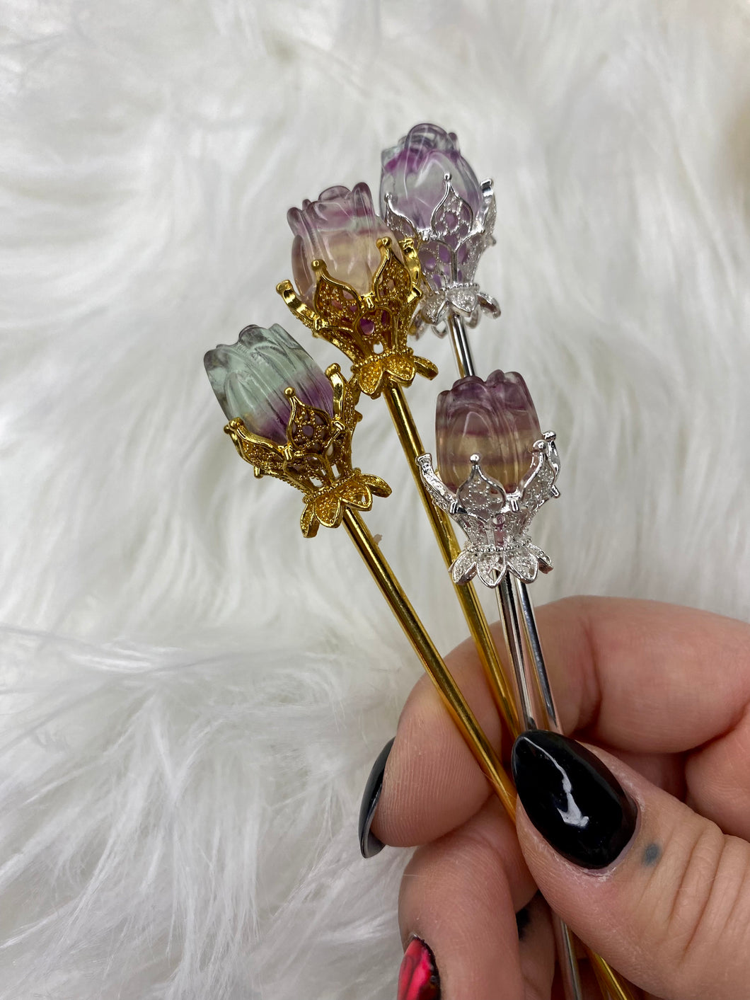 Crystal Roses with Metal Stems🌹