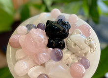 Load image into Gallery viewer, Sanrio Characters - Carved Crystal Hello Kitty - Medium
