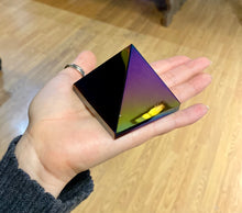 Load image into Gallery viewer, Aura Obsidian pyramid
